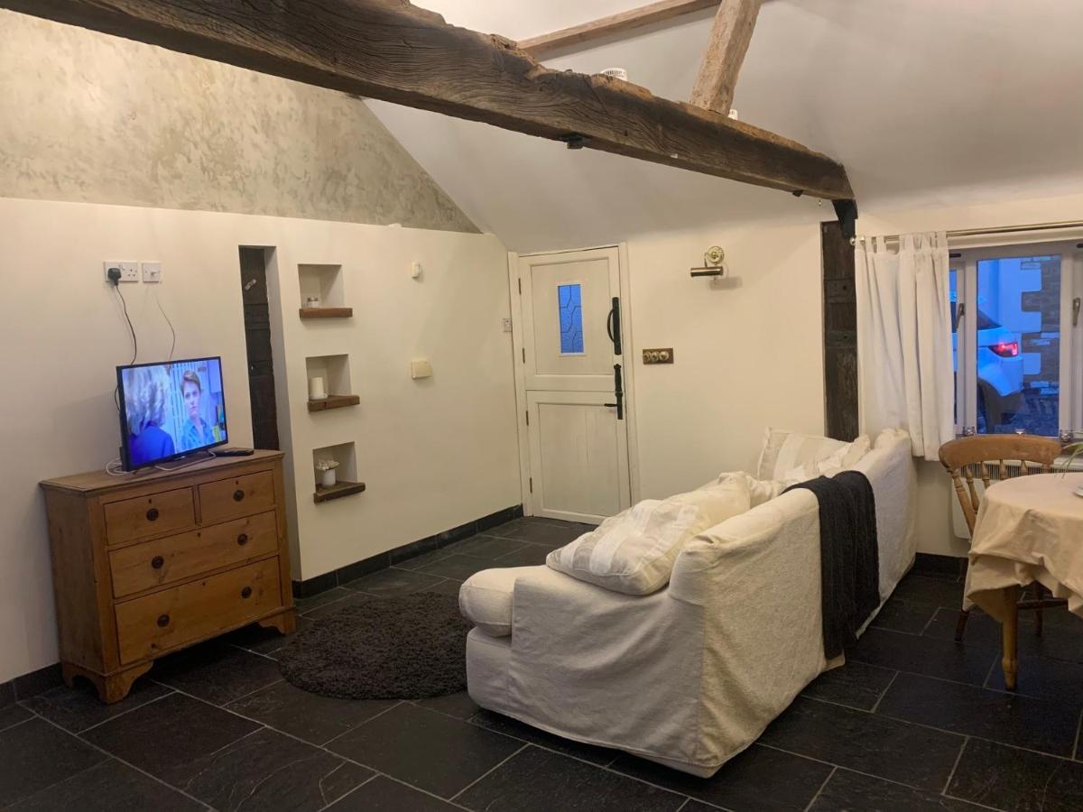 Beautiful 1-Bed House In Gloucestershire Westbury on Severn Exterior photo